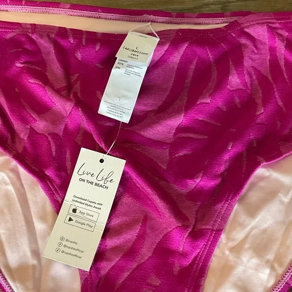 Cupshe Fuchsia Patterned Bikini Bottom. Waist 16-21”. SIZE LARGE. NWT - Picture 2 of 5